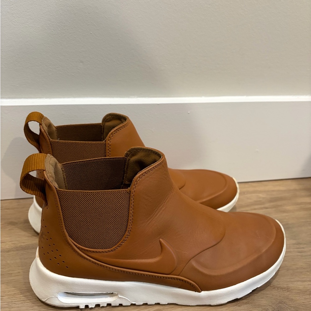 Nike Leather Thea Boot - Brown